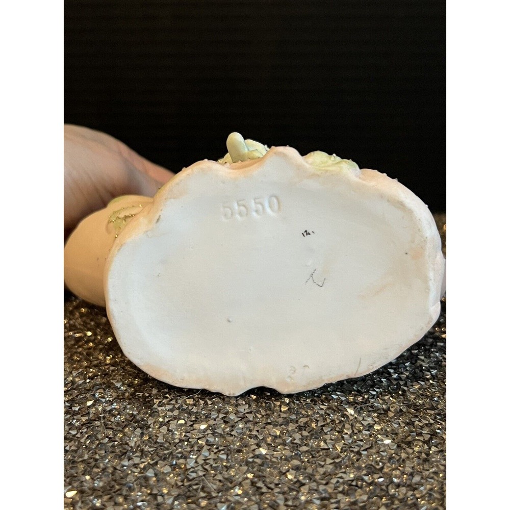Vintage Victorian Bisque, Vase, Marked 5550 - Picture 9 of 9
